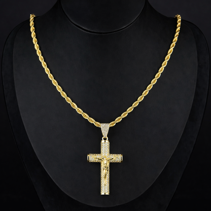 Collier Croix Porte-Bonheur