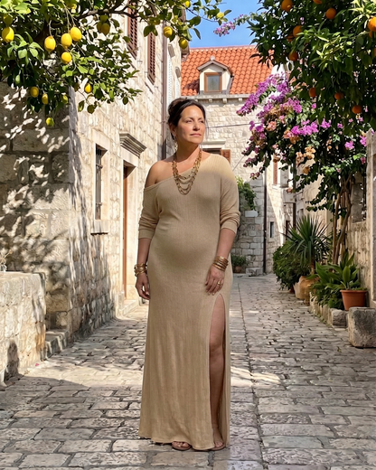 Magnolia | Robe Midi Fluide à Épaule Dénudée avec Fente Latérale