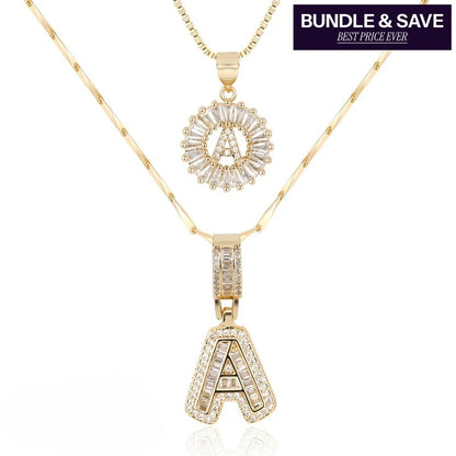 Colliers avec initiale en diamant