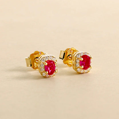 Boucles d'oreilles avec zircon ovale