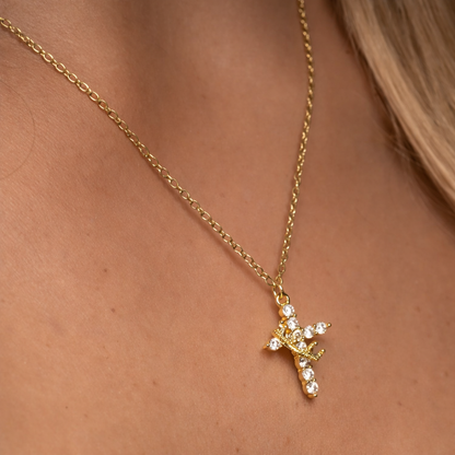 Collier Croix & Couronne | Un Rappel Subtil de Foi