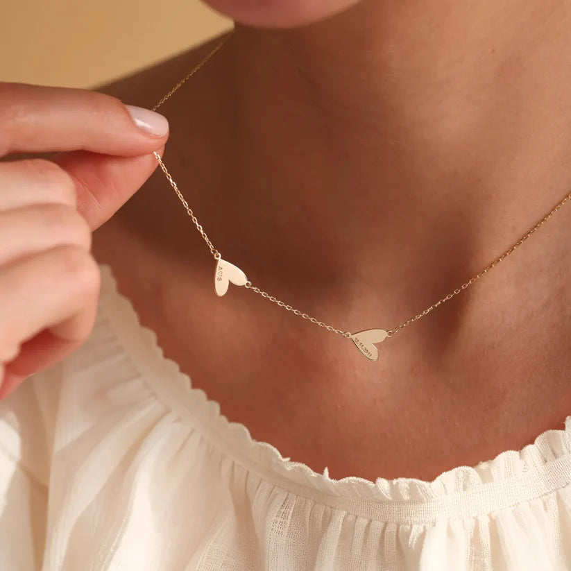 Collier personnalisé aux cœurs gravés