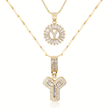 Colliers avec initiale en diamant