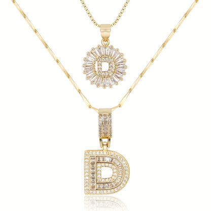 Colliers avec initiale en diamant
