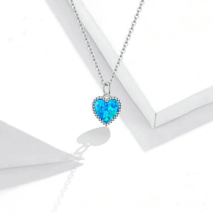 Collier cœur pierre bleu profond
