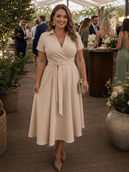 Eulalia | Robe midi à manches courtes et col, taille cintrée