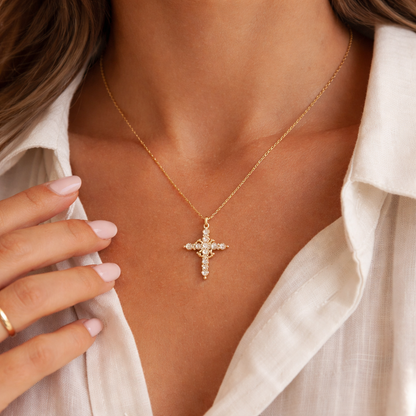Collier Croix & Couronne | Un Rappel Subtil de Foi