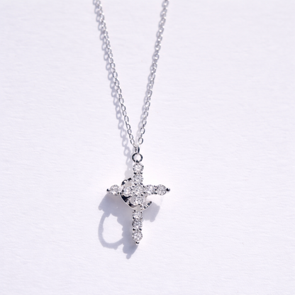 Collier Croix & Couronne | Un Rappel Subtil de Foi