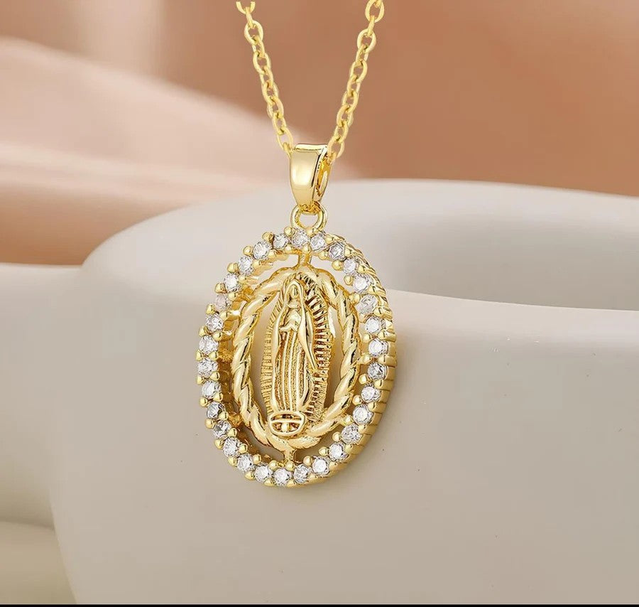 Collier Vierge Rayonnante
