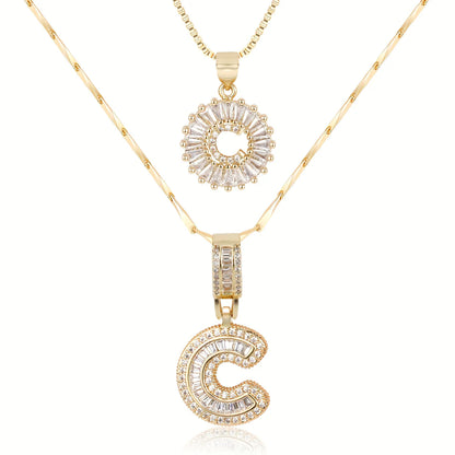 Colliers avec initiale en diamant