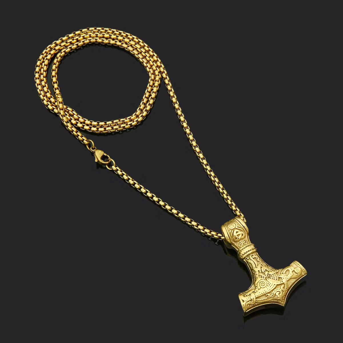 Collier Mjölnir doré gravé