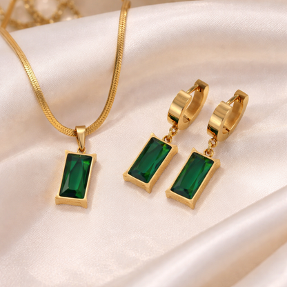 Parure Collier et Boucles d’Oreilles Pierre Verte