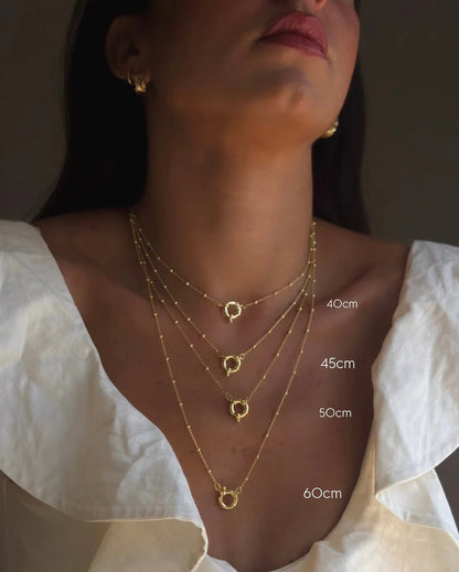 Collier Anneau Central Minimaliste