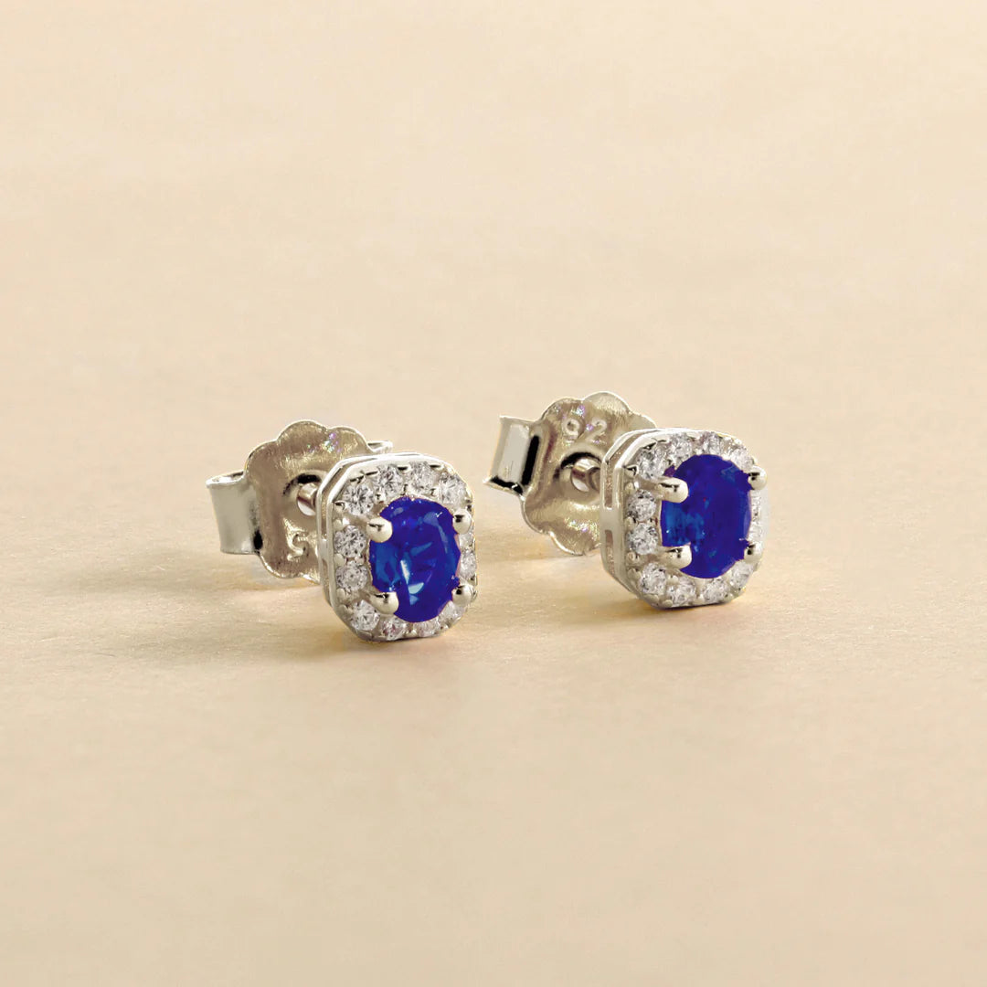 Boucles d'oreilles avec zircon ovale