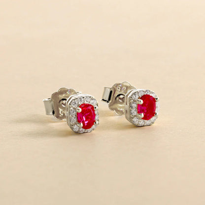 Boucles d'oreilles avec zircon ovale