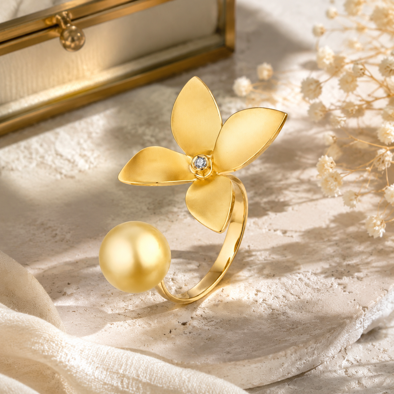 Bague orchidée en or jaune