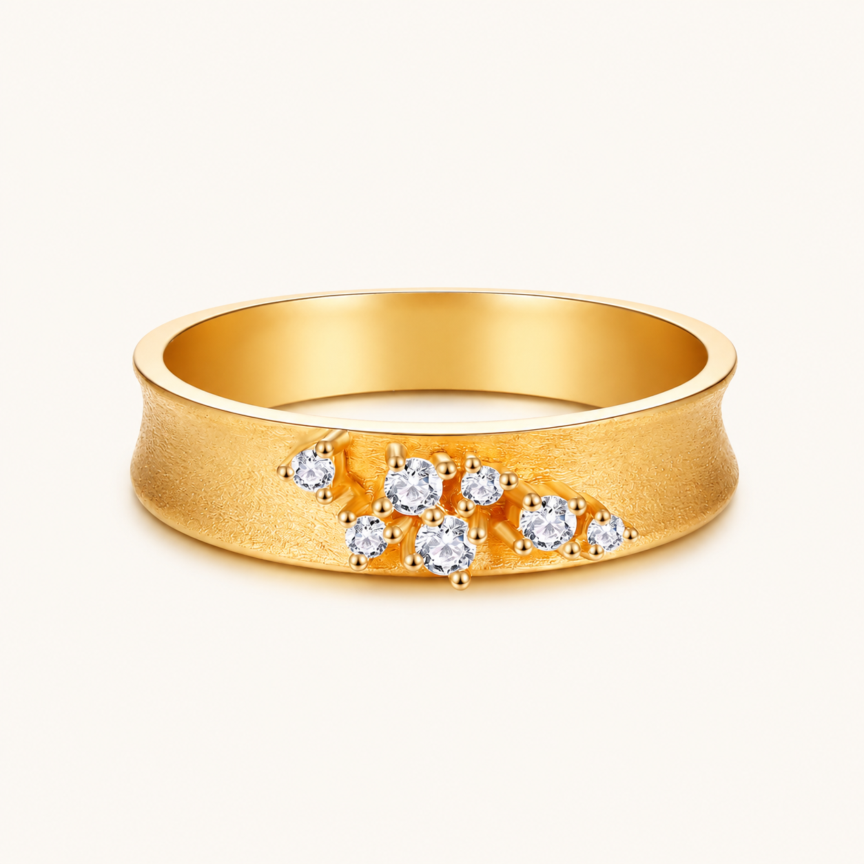 Bague en diamants dispersés