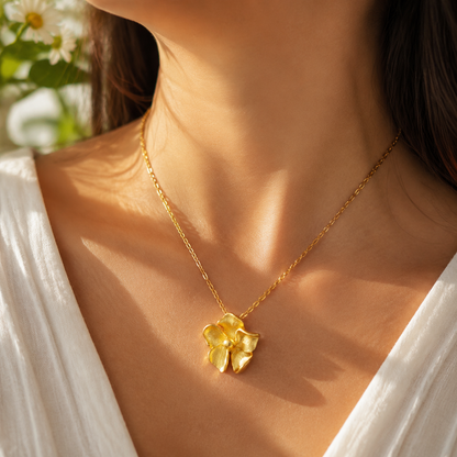 Collier pendentif fleur d'orchidée