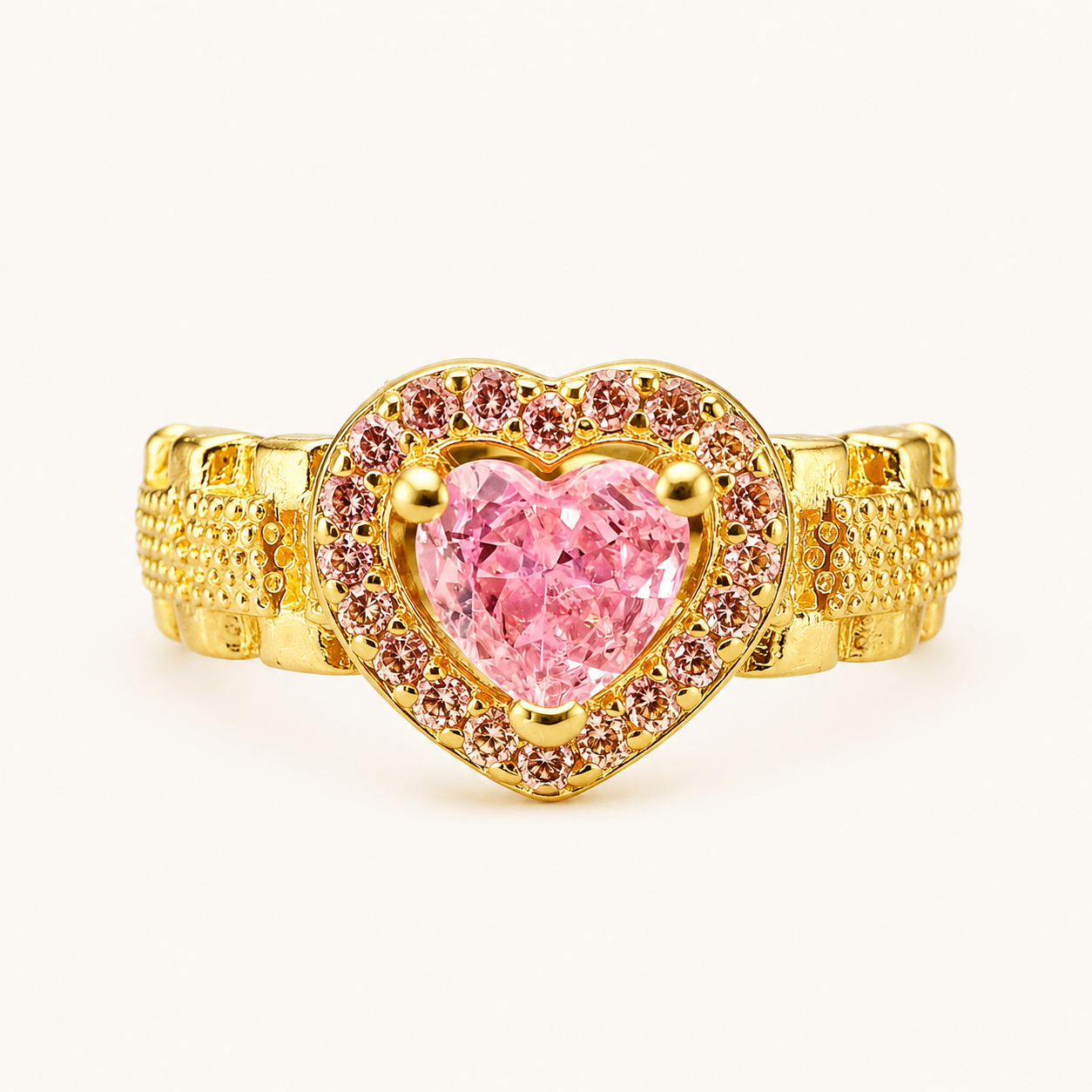 Bague en pierre précieuse rose en forme de cœur