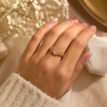 Bague en pierre précieuse rose en forme de cœur