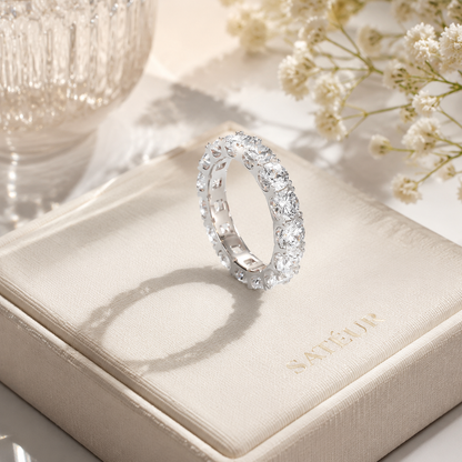 La bague Essence du Luxe
