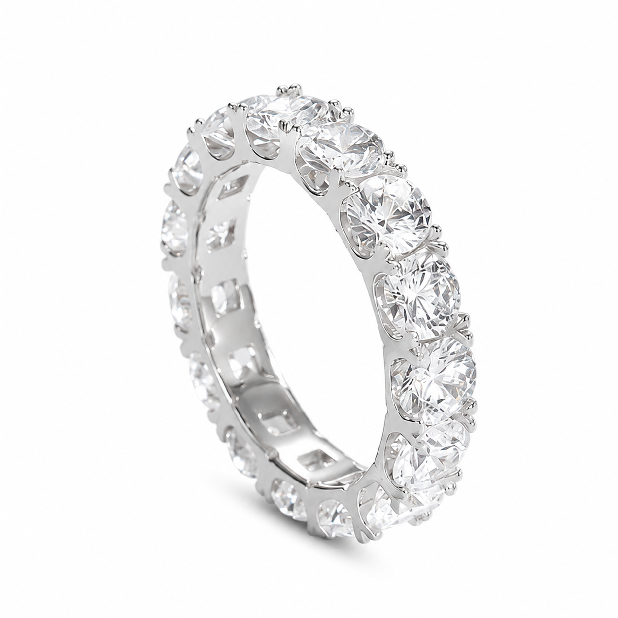 La bague Essence du Luxe