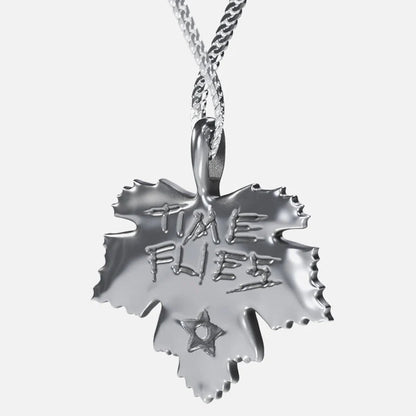 Collier Feuille Argentée Relief