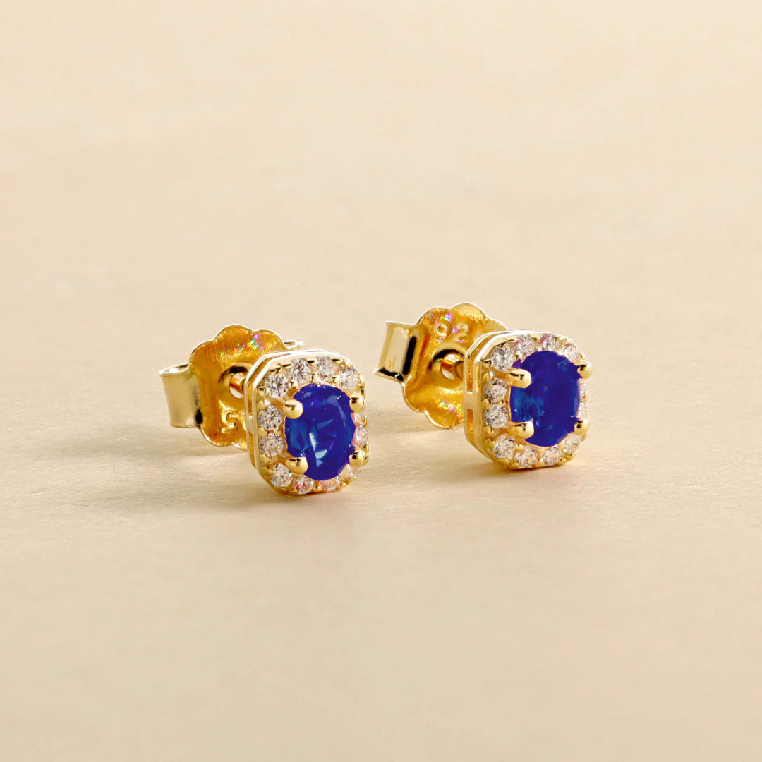 Boucles d'oreilles avec zircon ovale
