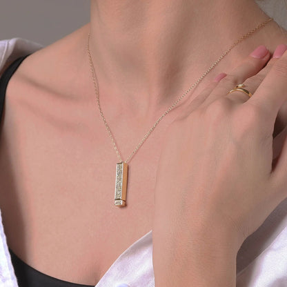 Collier Barre Verticale Pavée de Cristaux "I Love You"