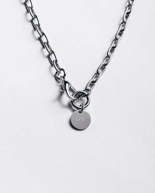 Collier "Me" Élégant