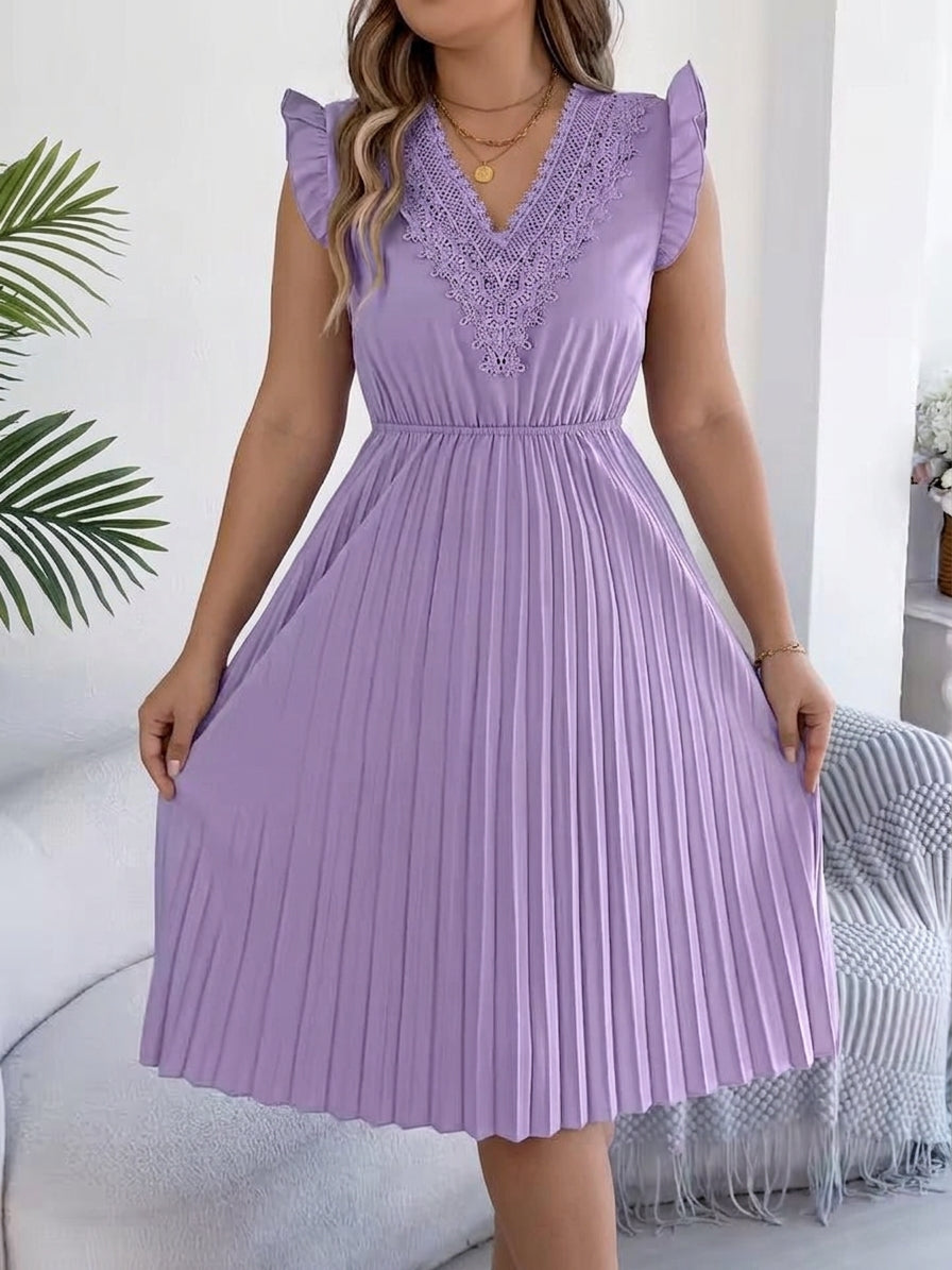 Briony – Robe Maxi Décontractée à Col V avec Détails en Dentelle