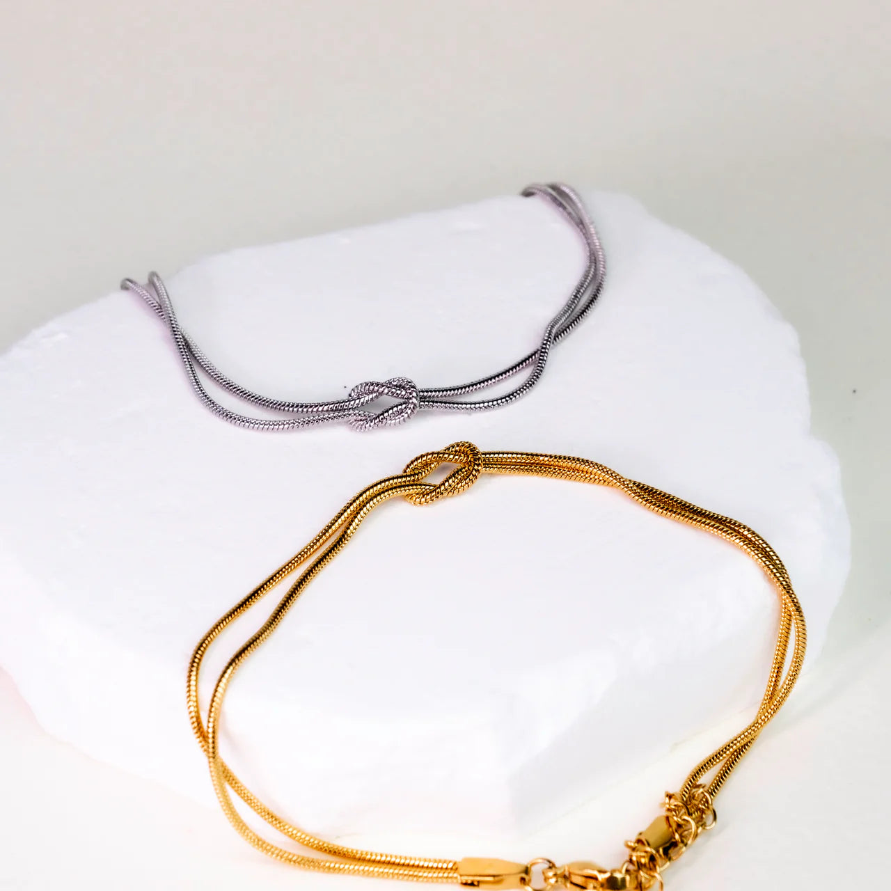 Bracelet Nœud d'Amour Élégant