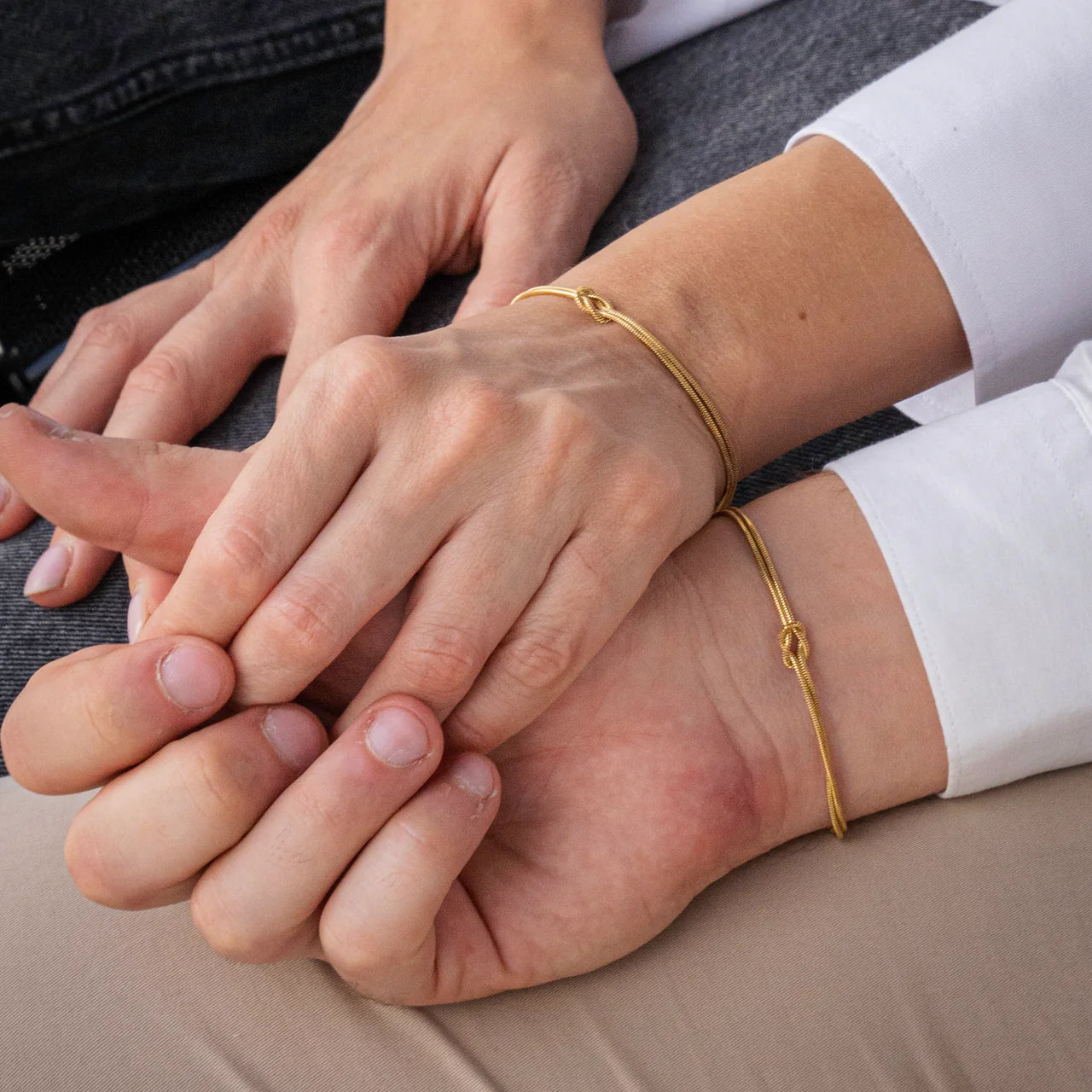 Bracelet Nœud d'Amour Élégant