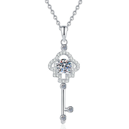 Collier Clé Moissanite Fine