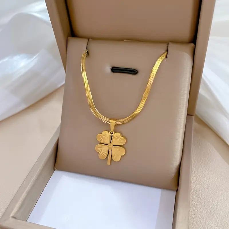 Minimaliste Collier Trèfle