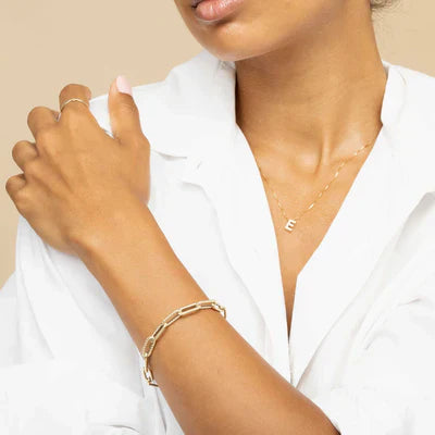 Collier Initiale Dorée Élégance Personnalisée
