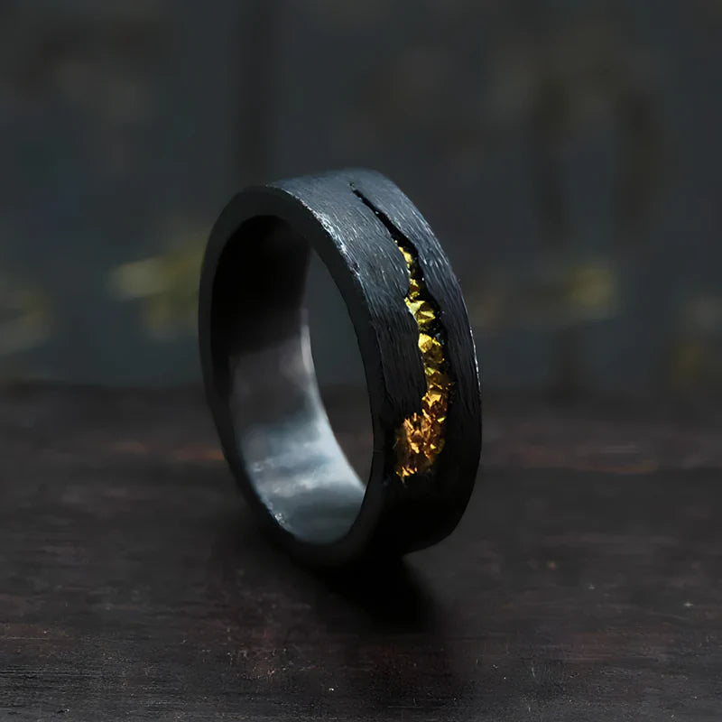 Bague Titane Noir Veine Dorée