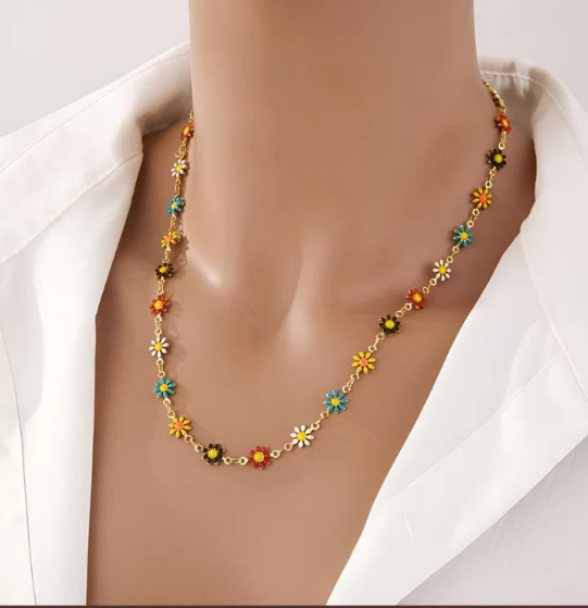 Collier Marguerites Blancs et Colorés