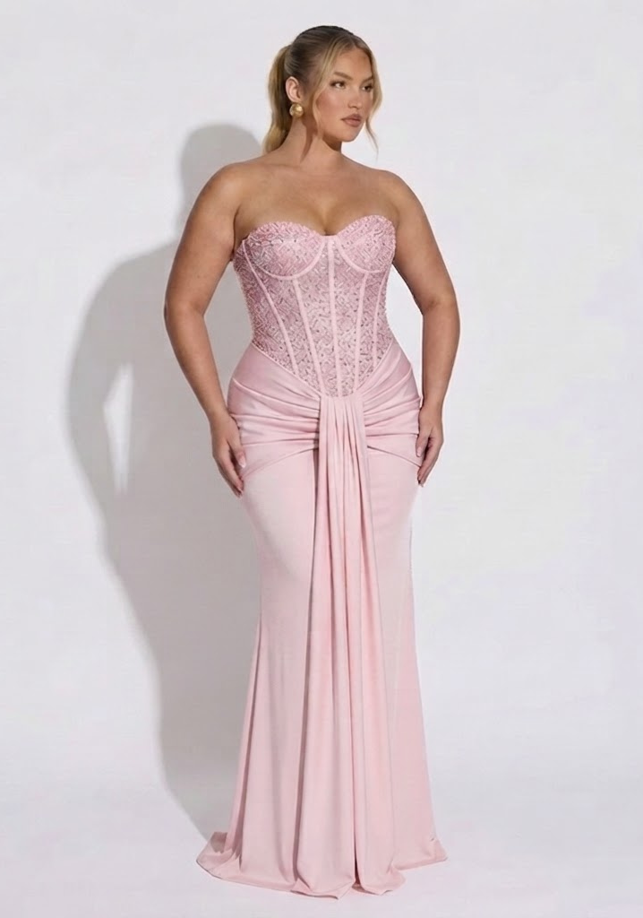 Robe de soirée longue sans bretelles ornée de corset drapé