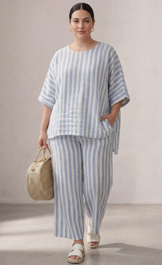Calliope — Haut Sophistiqué en Lin avec Rayures Bleues & Pantalons Détendus