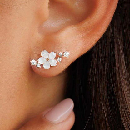 Boucles Fleur Nacre Éclat Rosé