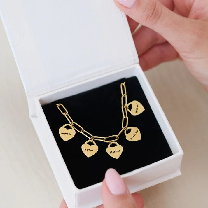 Bracelet chaîne à cœurs personnalisés
