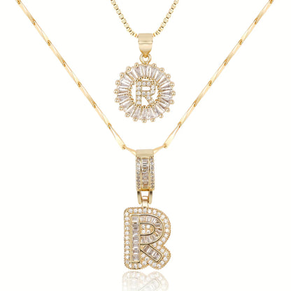 Colliers avec initiale en diamant