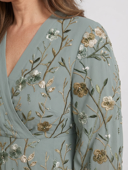 Stella & Grace™ | Robe maxi à manches courtes et décolleté en V floral