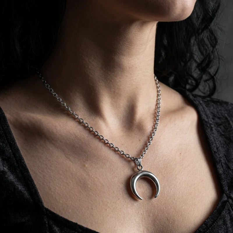 Collier Lune Croissante Délicate