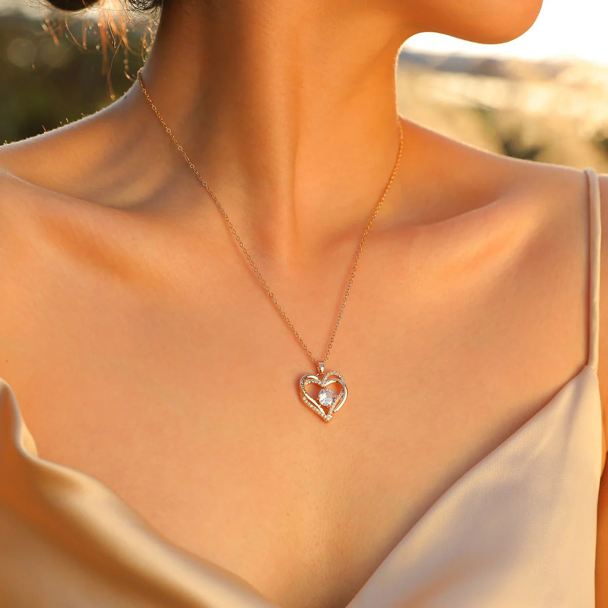 Collier Cœur Double aux Cristaux Étincelants