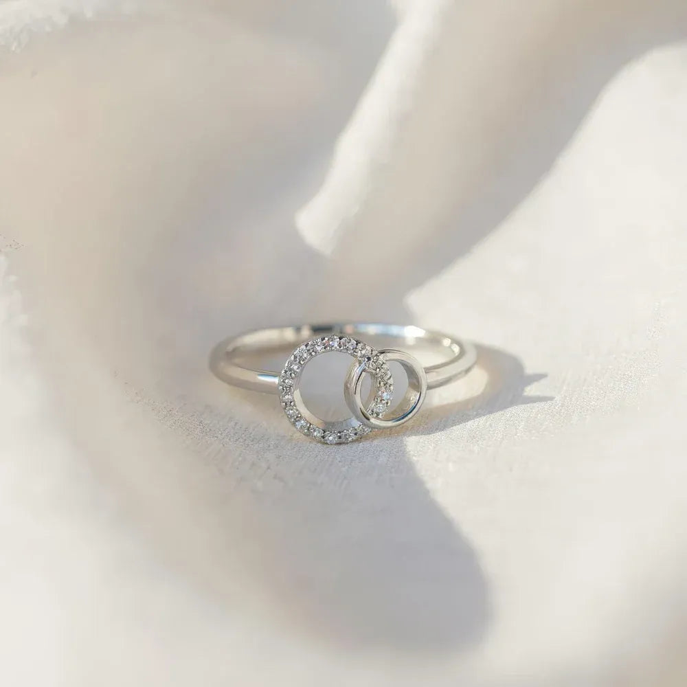 Bague Anneaux Entrelacés
