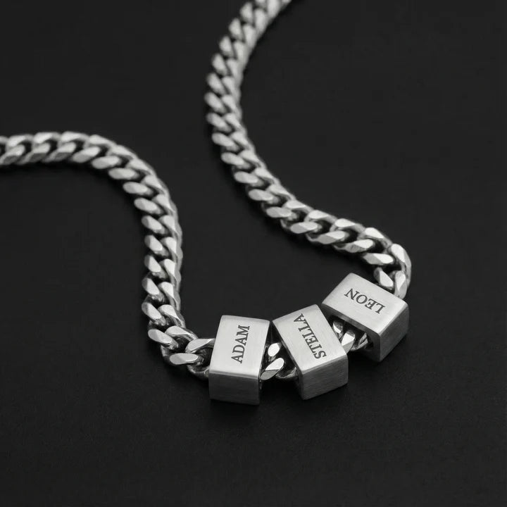 Collier Chaîne avec Prénoms Gravés