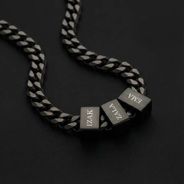 Collier Chaîne avec Prénoms Gravés