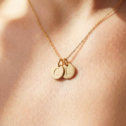 Collier médaille initiale